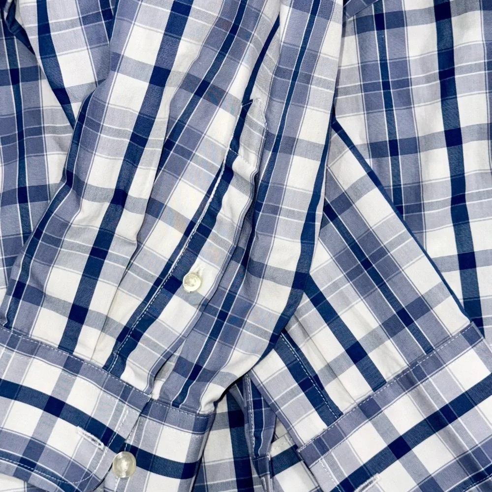 Vineyard Vines Blue and White Button Down Shirt - Picture 5 of 5
